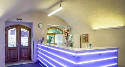 Hostel Little Quarter