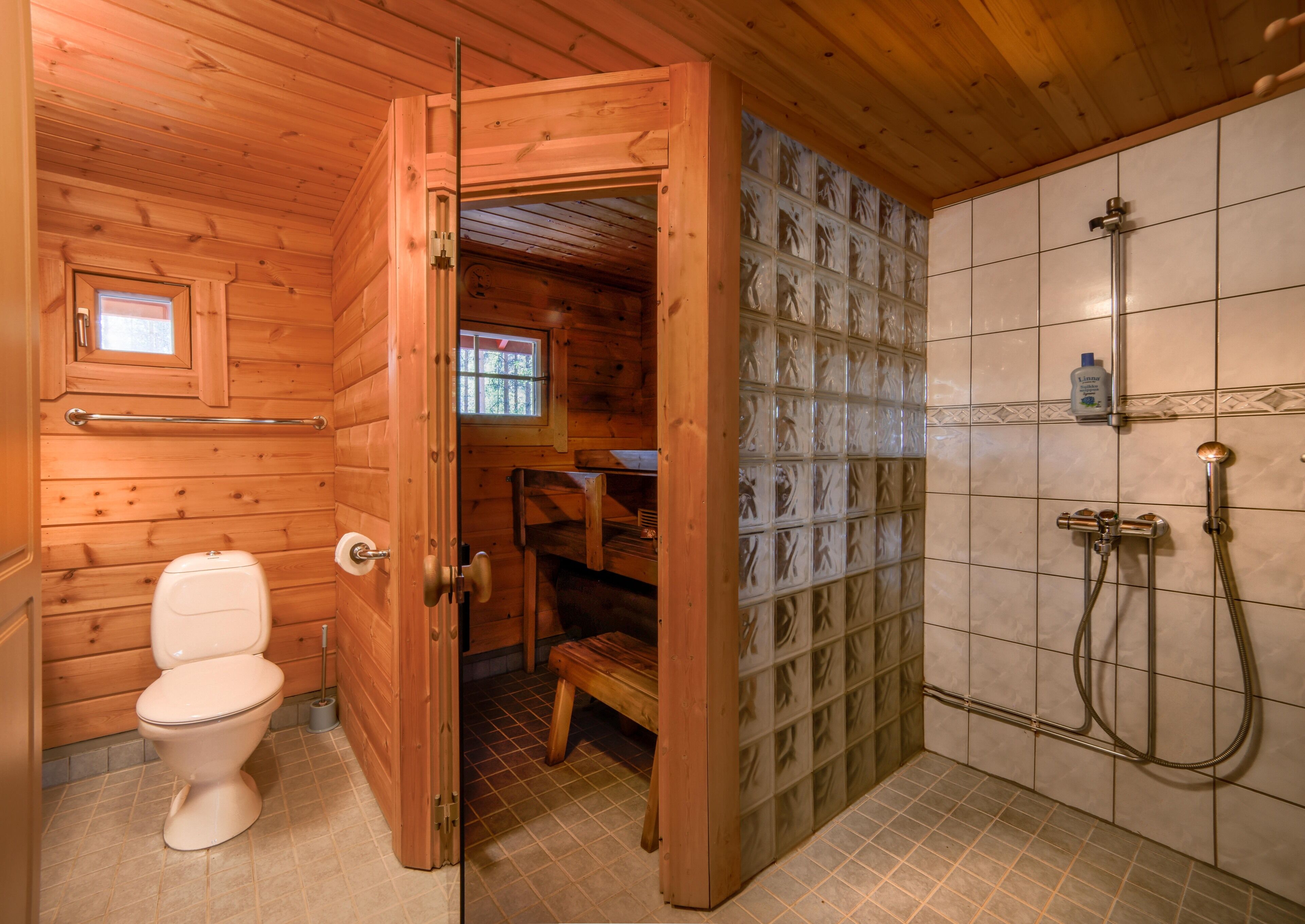 Family Cottage, 3 Bedrooms, Sauna, Lakeside | Bathroom shower