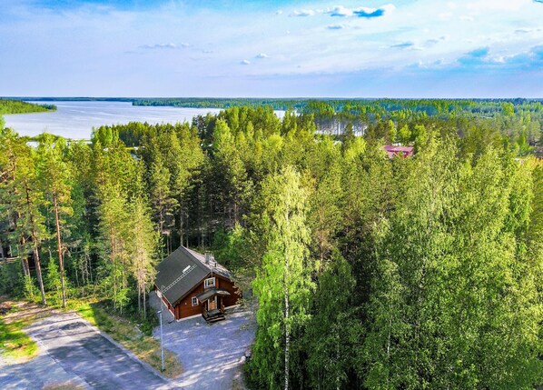 Family Cottage, 3 Bedrooms, Sauna, Lakeside