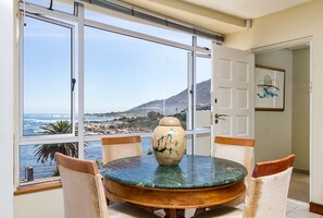 Living room - Balie Bay 1 - Adults Only (Cape Town)