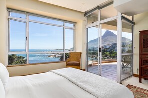 Premier Apartment, 1 Queen Bed, Ocean View | 1 bedroom, desk, iron/ironing board, travel cot - Balie Bay 1 - Adults Only (Cape Town)