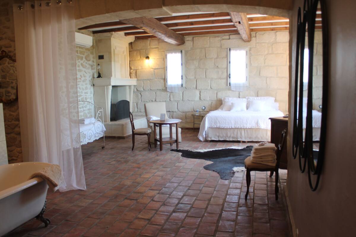 Double Room (Michel-Ange) | 1 bedroom, premium bedding, blackout drapes, soundproofing