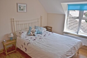 公寓, 海景 | 書桌、遮光窗簾/窗簾、隔音、熨斗/熨衫板