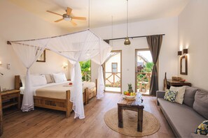 Premium bedding, pillow-top beds, free minibar, in-room safe - Clove Island Villas & SPA (Makunduchi)