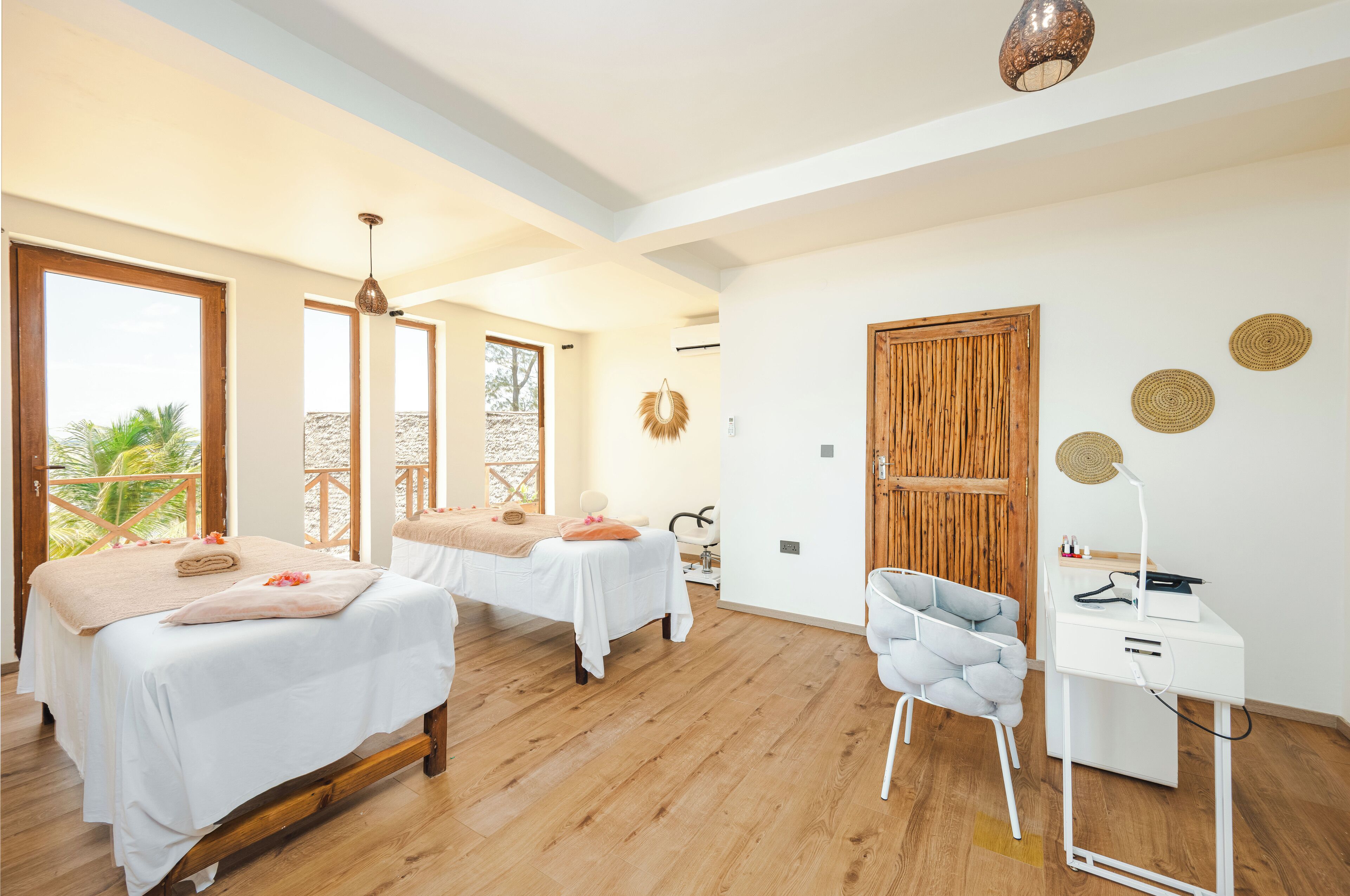 Body treatments, aromatherapy, hot stone massages, deep-tissue massages