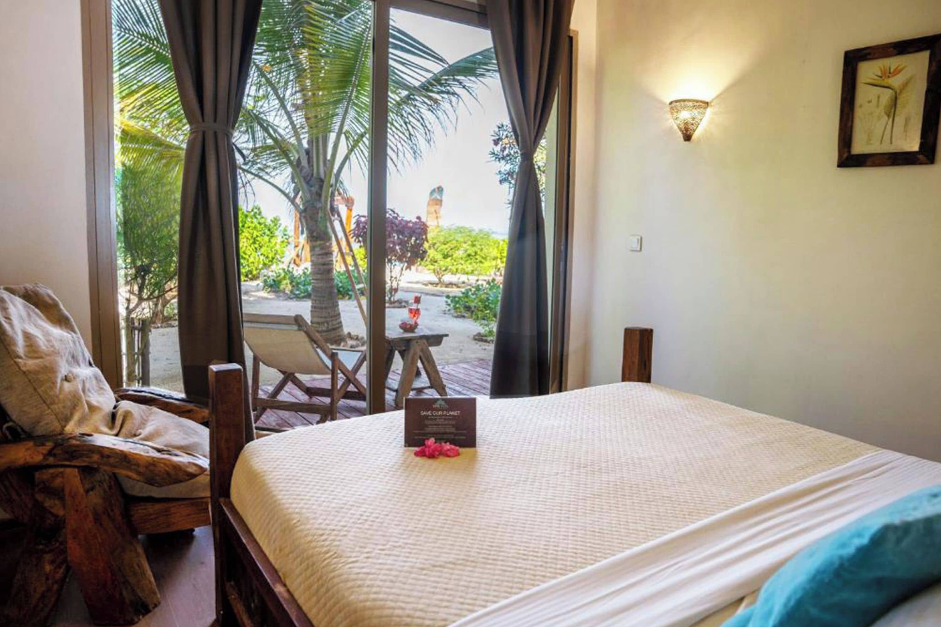 1 bedroom, premium bedding, pillow-top beds, free minibar