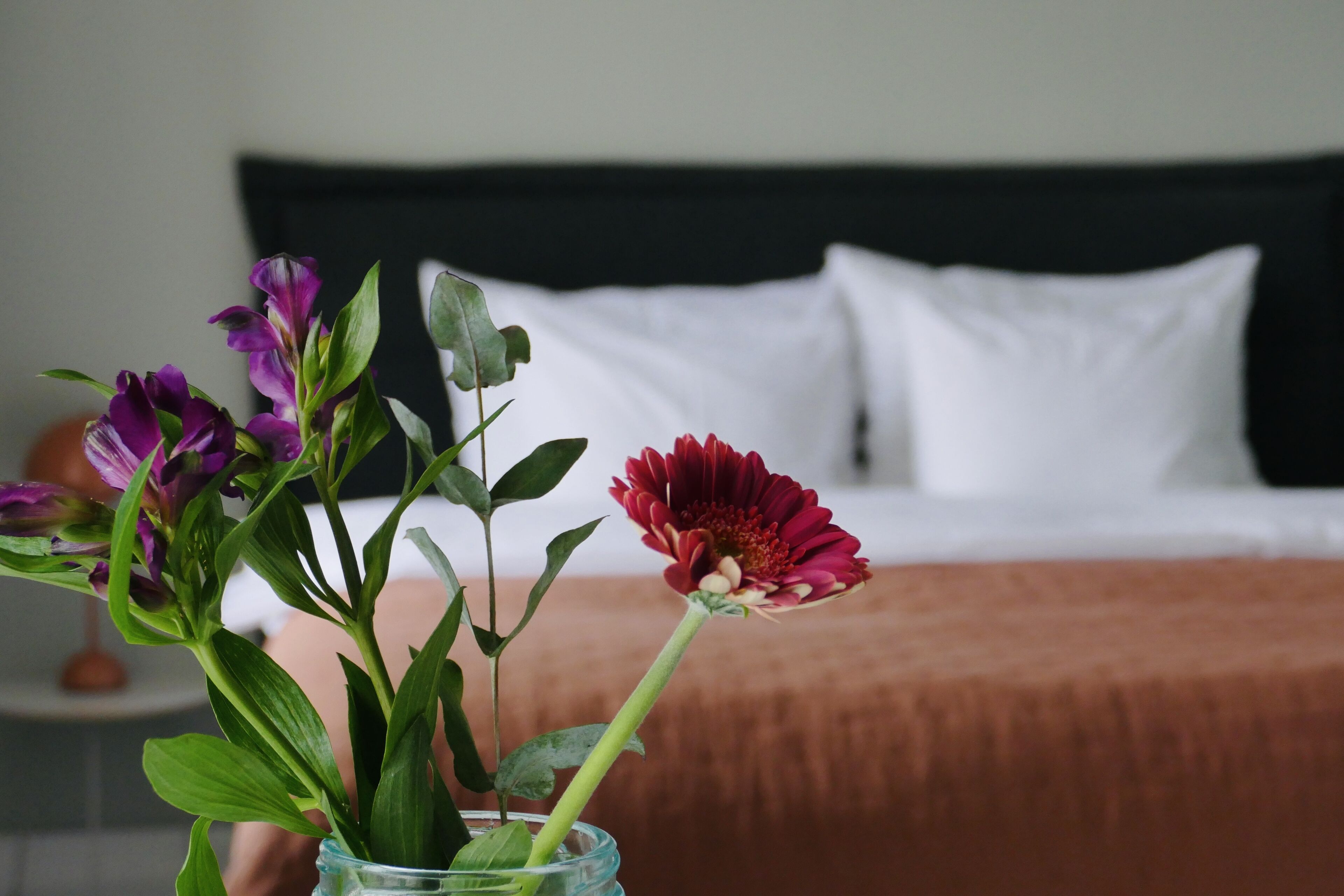 Studiosviitti, merinäköala | Yksilöllisesti sisustettu, työpöytä