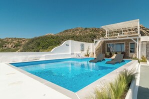 Pool - Modern villa with a stunning sea view and a swimming pool (Provatas)