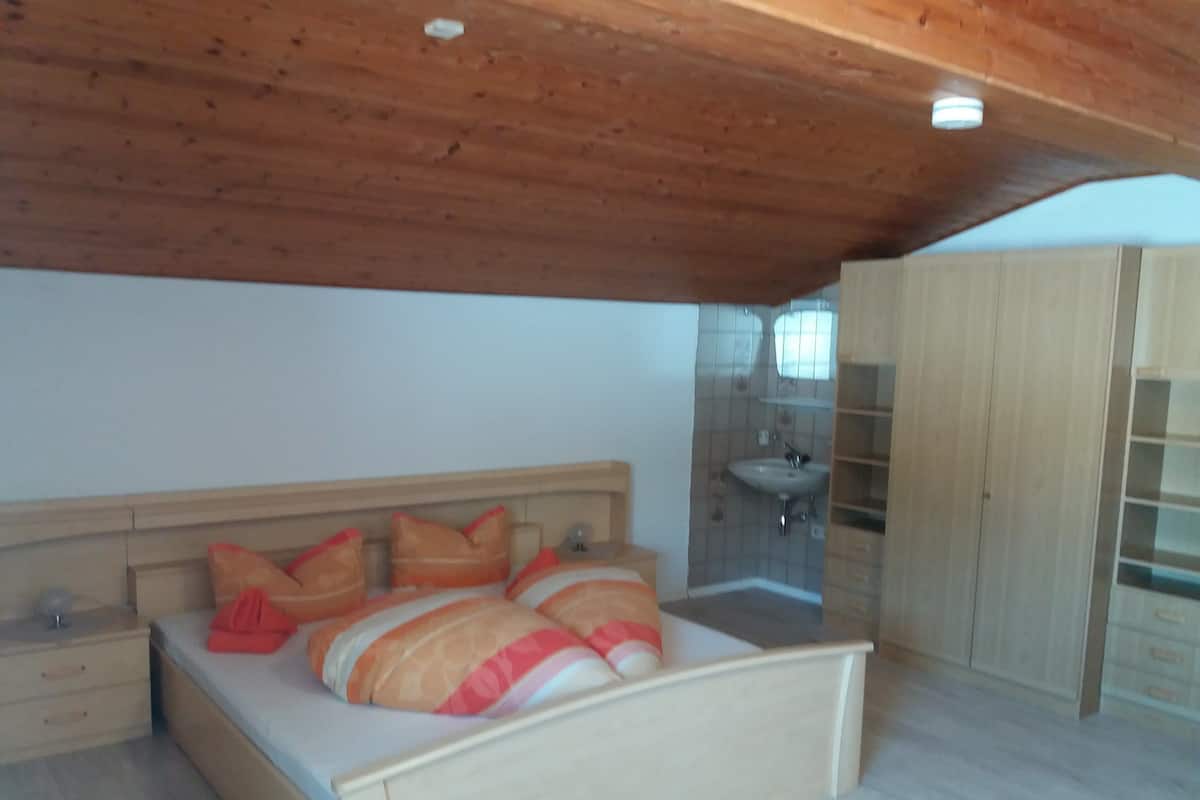 Departamento | Cortinas blackout, wifi gratis y ropa de cama