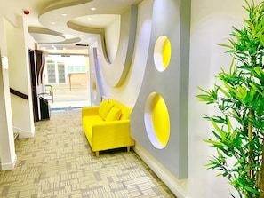 Lobby-Lounge