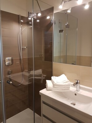 Habitación estándar doble | Baño
