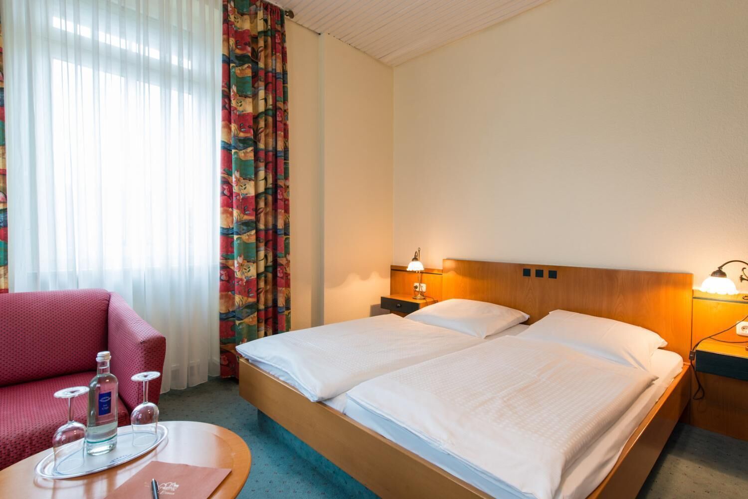 desk, soundproofing, rollaway beds, free wifi