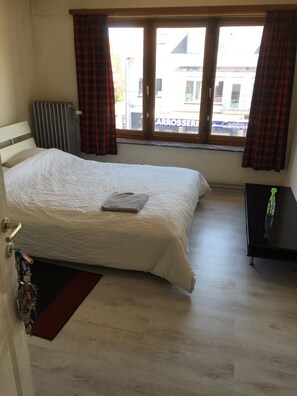 Apartment (E)