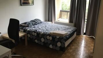Iron/ironing board, rollaway beds, free WiFi, bed sheets