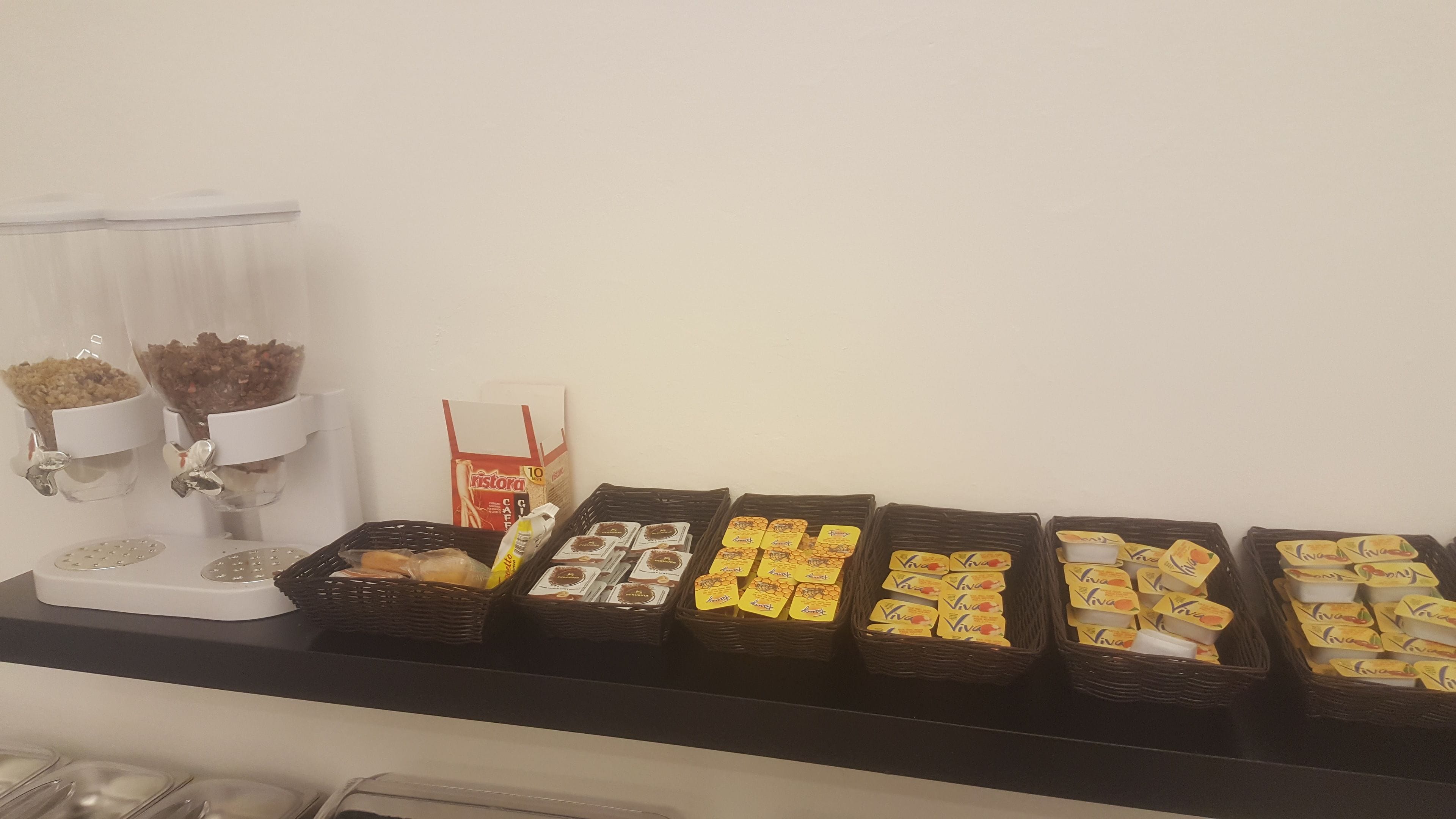 daily buffet breakfast for a fee