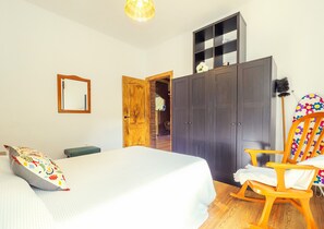 3 bedrooms, free WiFi, bed sheets