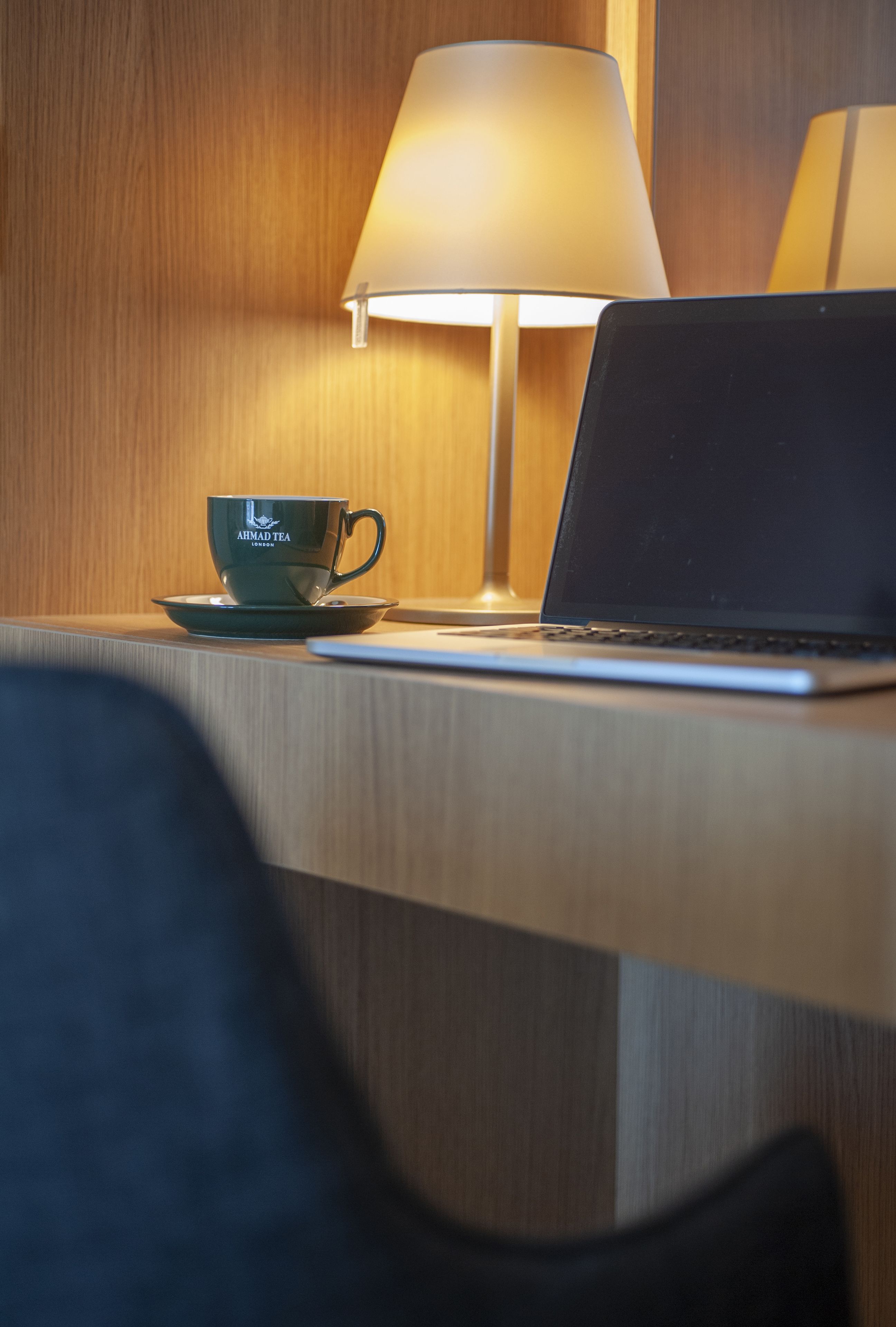 suite, sea view | living area | led tv