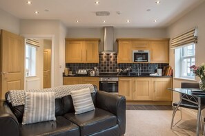 Apartment, 1 Bedroom (5) | Private kitchen