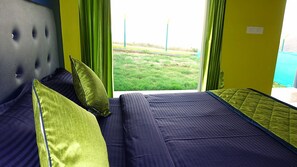 Single Bedroom with Living Room | Tempur-Pedic beds, individually furnished, desk, laptop workspace - The Bowers Chalet (Ootacamund)