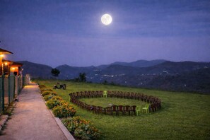 Garden - The Bowers Chalet (Ootacamund)