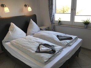 Free WiFi, bed sheets - Wohnen am Wanderweg (Aurich)