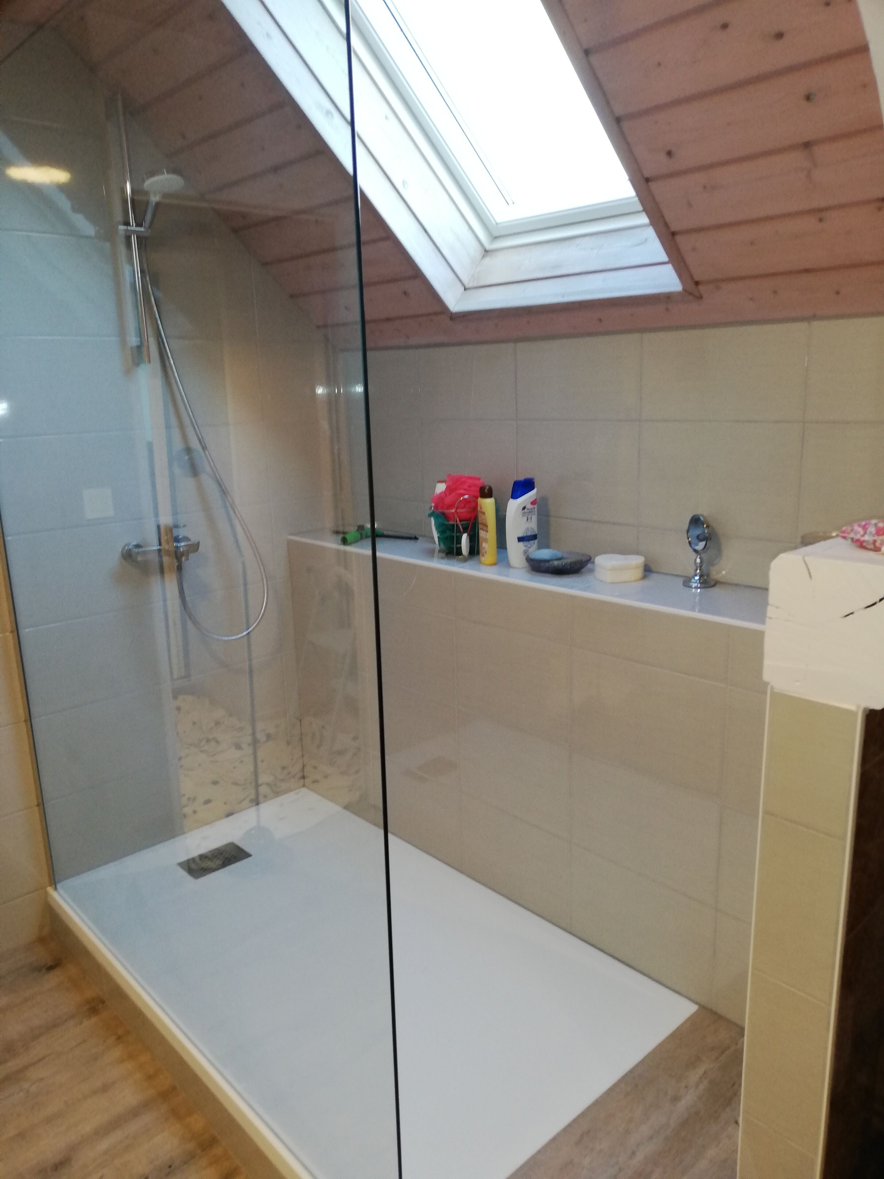 Family Room | Bathroom | Hair dryer, towels