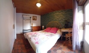 Chambre Double (Verte) | Literie de qualité supérieure, décoration personnalisée