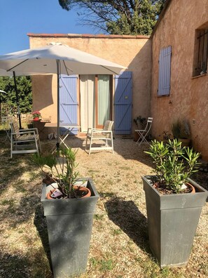 Terrace/patio - DOUBLE STUDIO NEXT TO OWNER WITH POOL  (Cotignac)