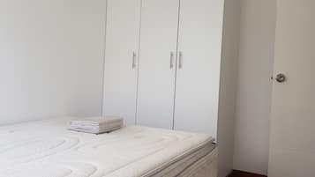 Habitación Confort, 1 cama doble, vistas al mar | Caja fuerte y wifi gratis