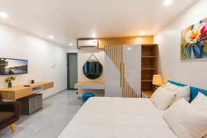 スーペリア ルーム | 高級寝具、羽毛の掛け布団、ミニバー、セーフティボックス (室内)