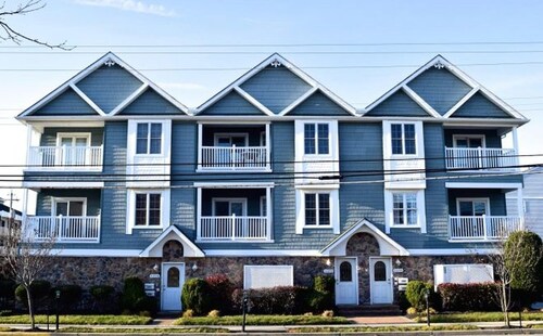 CLOSE TO ALL, a block from BEACH/BOARDS/ FAMILY FUN..Did we mention HEATED POOL!