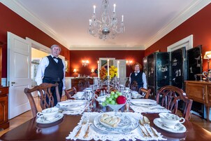 Free daily cooked-to-order breakfast