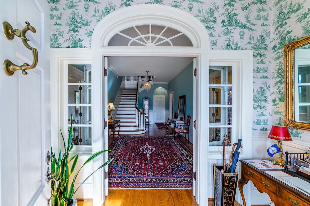Hillcrest Mansion Inn