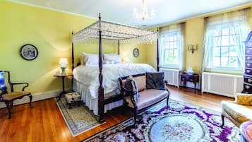 The Mary Anna Lee Custis Room | Iron/ironing board, free WiFi, bed sheets