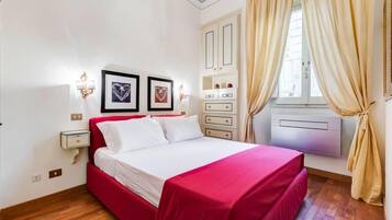 1 Schlafzimmer, BĂŒgeleisen/BĂŒgelbrett, WLAN, BettwĂ€sche