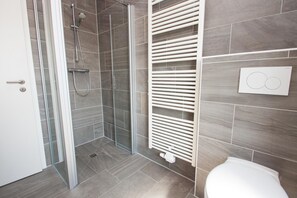 Een douche, een haardroger