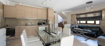 Siviri Villa J&B by Luxlikehome