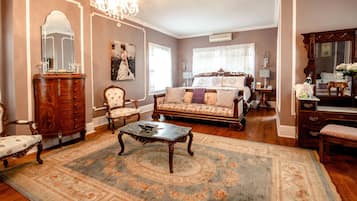 Egyptian cotton sheets, premium bedding, iron/ironing board