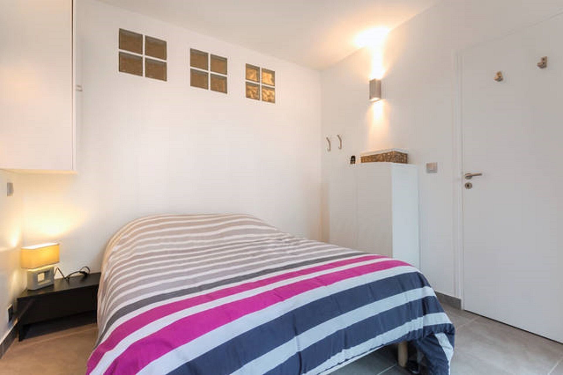 3 chambres, bureau, fer et planche à repasser, Wi-Fi gratuit
