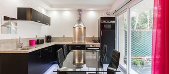 Beautiful 2 bedroom apartment with terrace La Baule Les Pins 600 meters from the beach