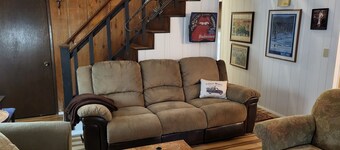 This Rock-N-Roll Cabin Is Quaint and Super Fun!