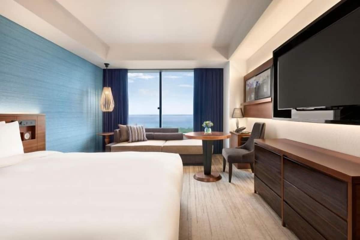 In-room safe, desk, blackout drapes, soundproofing