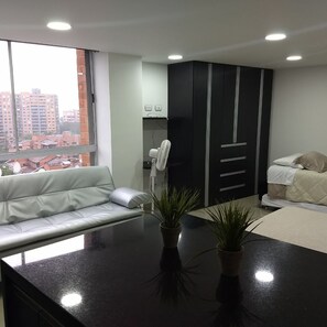 Dining - Apartasuites Poblado (Medellín)