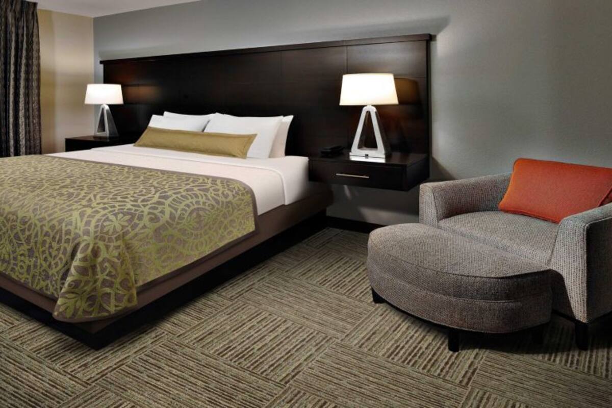 In-room safe, desk, iron/ironing board, free cots/infant beds
