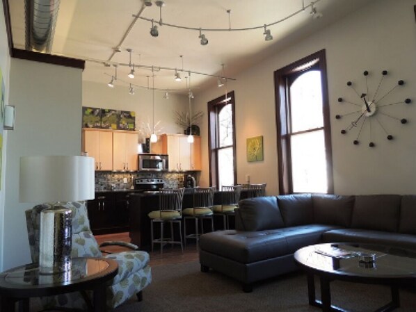 Luxury Suite, Private Bathroom (The Michigan) - Teerman Lofts (Holland)