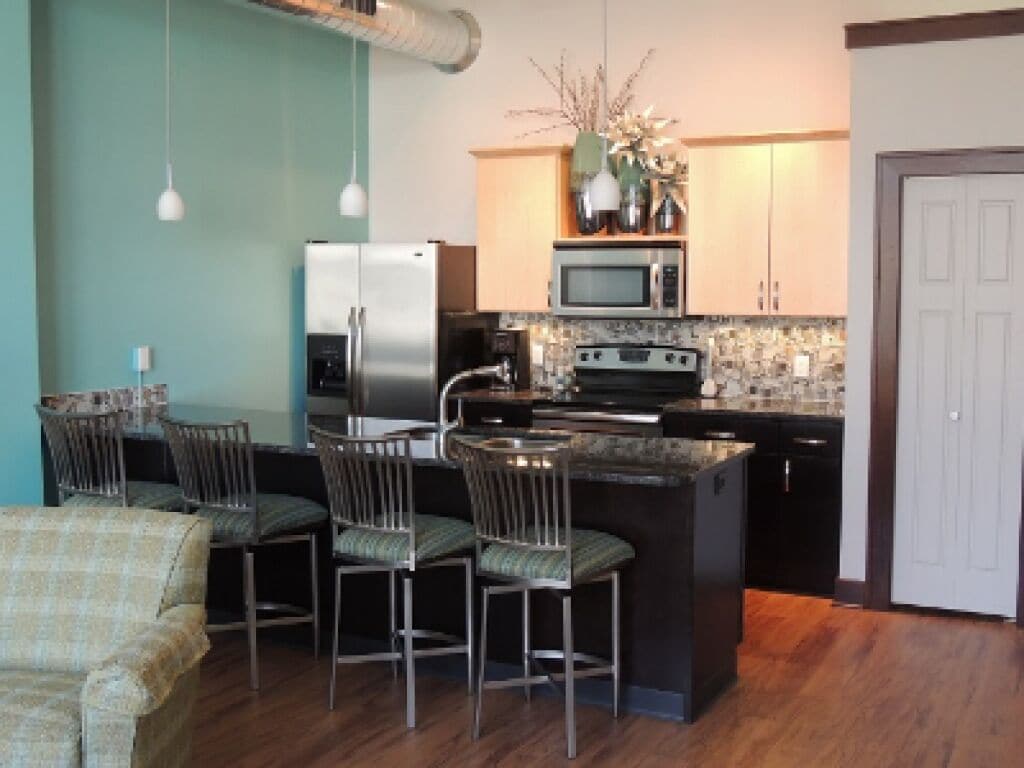 luxury suite, private bathroom (the erie)