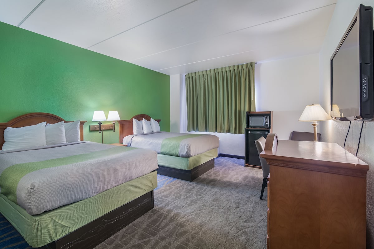 Blackout drapes, soundproofing, WiFi (free), bed sheets
