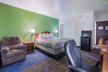 Blackout curtains, soundproofing, free WiFi, bed sheets. Badlands Inn & Suites