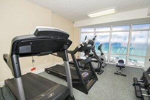 Work out with ocean views at this fitness center, featuring treadmills and elliptical trainers.