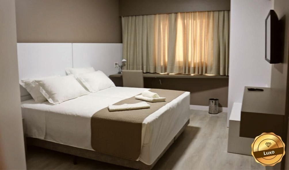 minibar, in-room safe, desk, laptop workspace